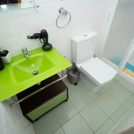 Hostel Large 1-bedroom 1 Doble Bed 1 Sofa Bed 1 Bathroom Duplex Prime Location *